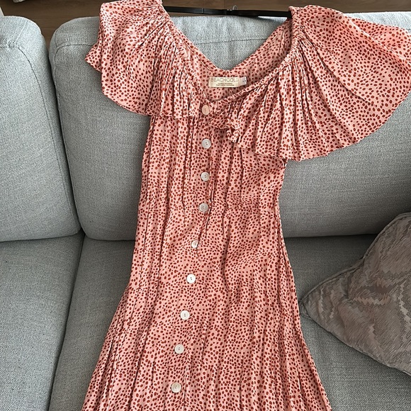 BEACHGOLD BALI off the shoulder dress - Picture 5 of 7